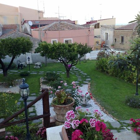 ミラッツォ L'Antico Borgo Bed & Breakfast エクステリア 写真