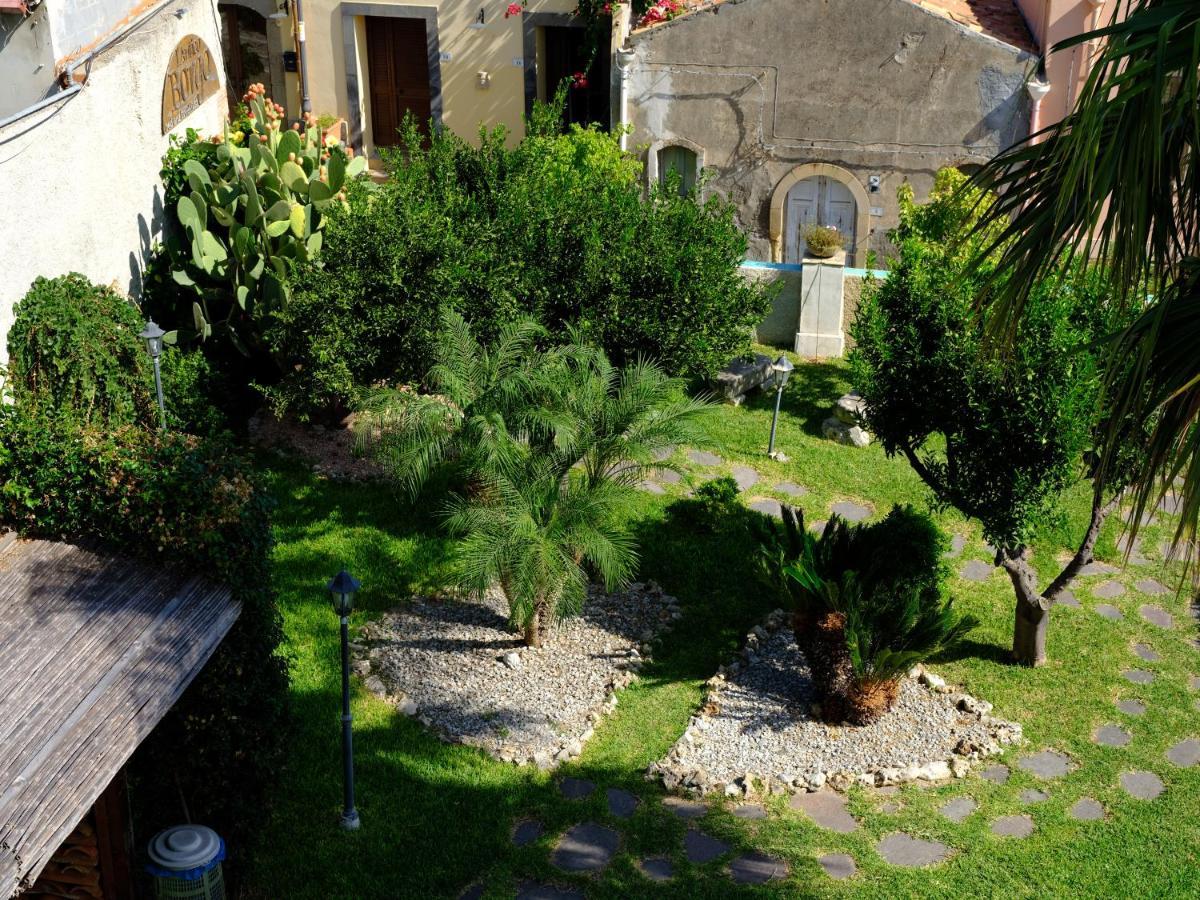 ミラッツォ L'Antico Borgo Bed & Breakfast エクステリア 写真