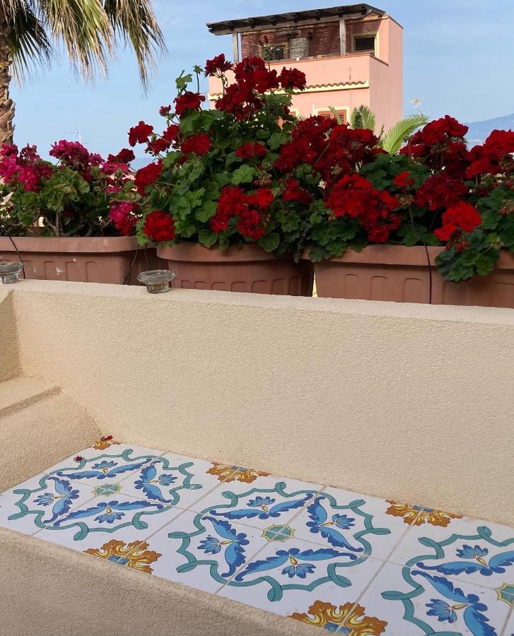 ミラッツォ L'Antico Borgo Bed & Breakfast エクステリア 写真