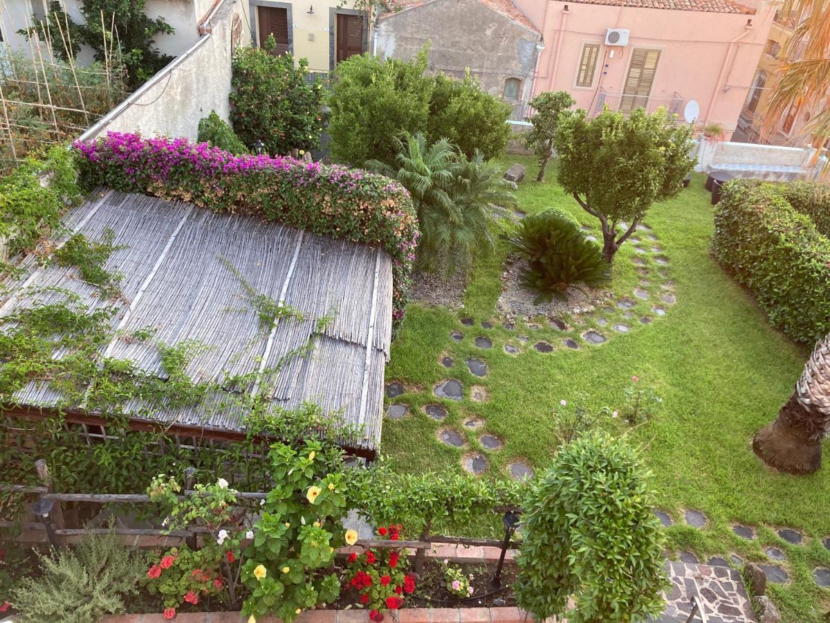 ミラッツォ L'Antico Borgo Bed & Breakfast エクステリア 写真