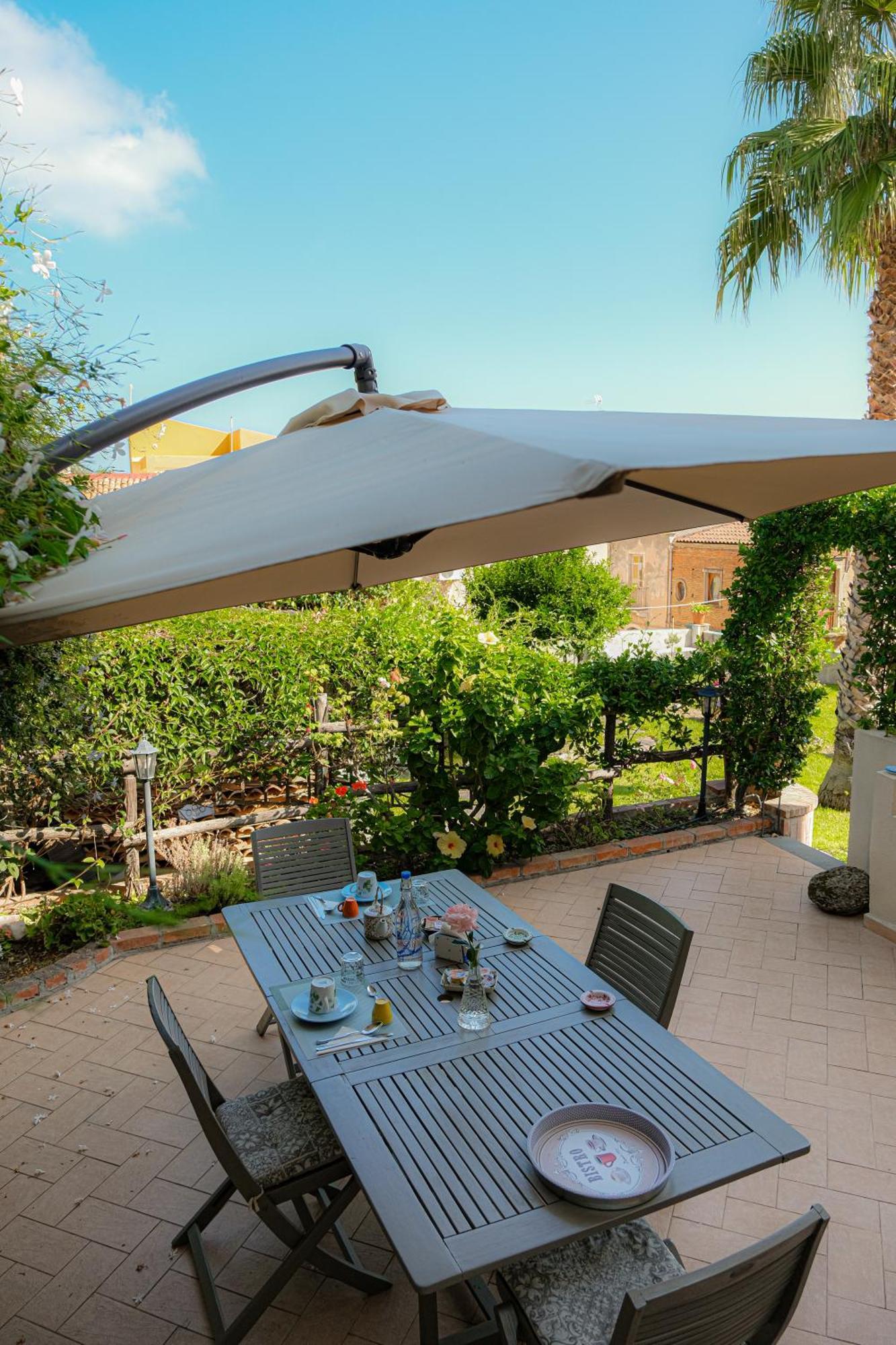 ミラッツォ L'Antico Borgo Bed & Breakfast エクステリア 写真