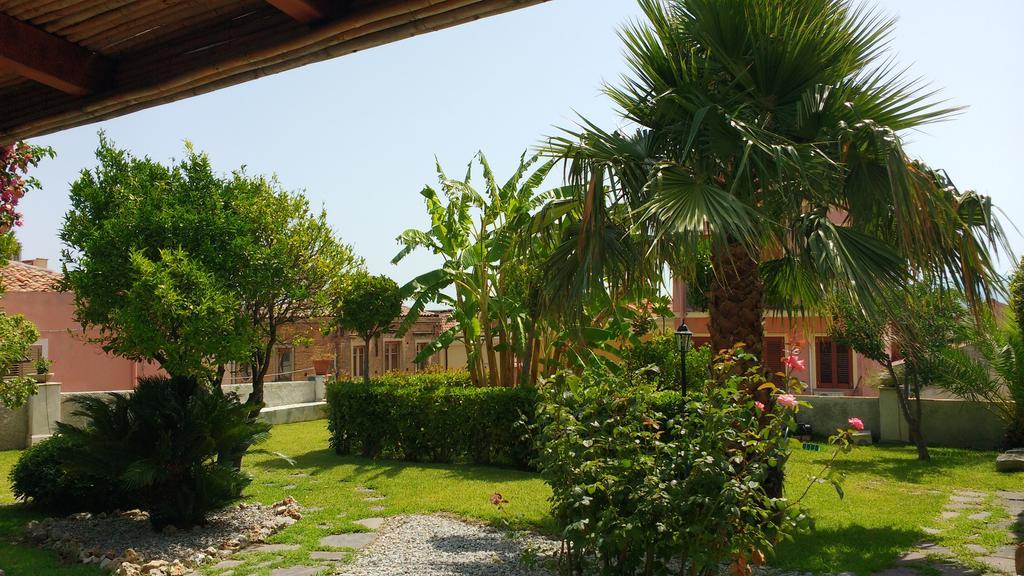 ミラッツォ L'Antico Borgo Bed & Breakfast エクステリア 写真