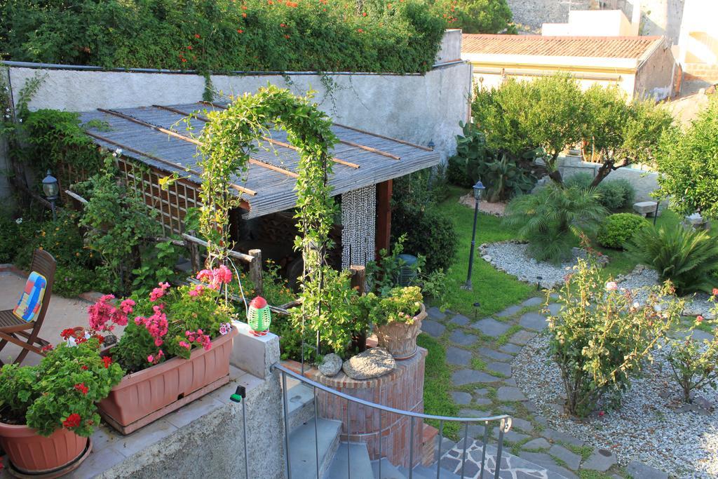 ミラッツォ L'Antico Borgo Bed & Breakfast エクステリア 写真