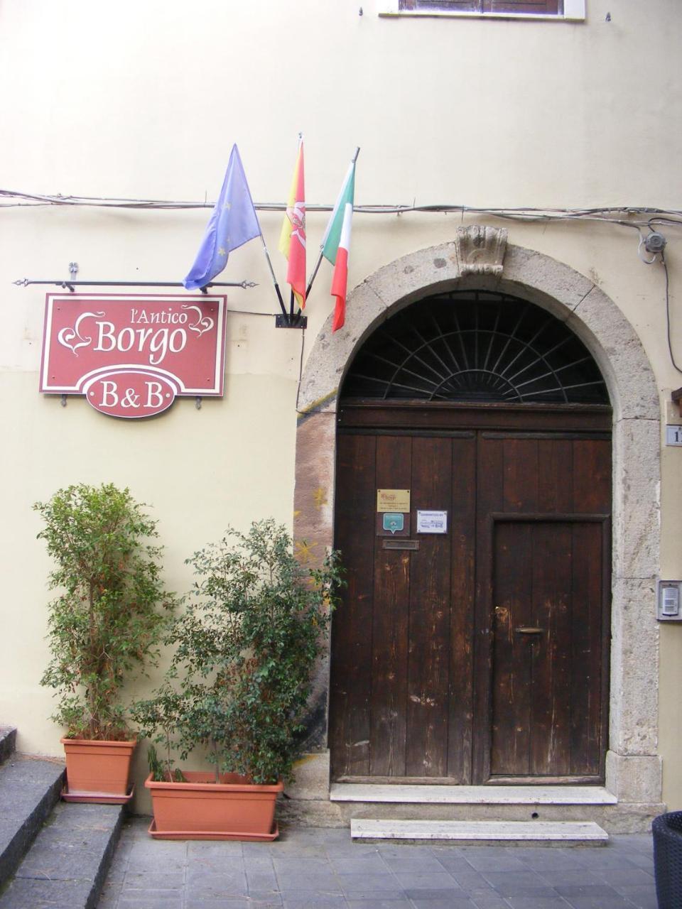 ミラッツォ L'Antico Borgo Bed & Breakfast エクステリア 写真